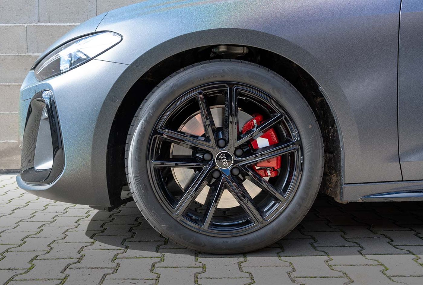 audi-s5-avant-vorderrad-s-6bea801f image audi-s5-avant-vorderrad-s-6bea801f Audi S5 Avant - 2L
